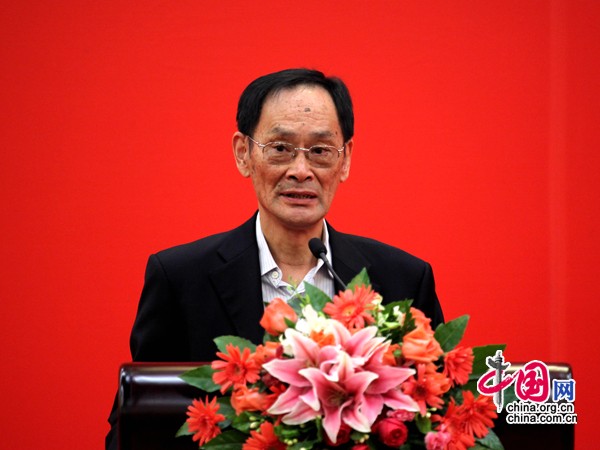 文化部原副部长潘震宙致辞